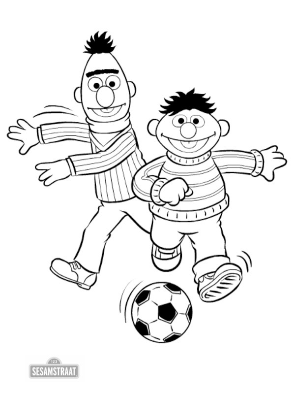Bert a Ernie hrají fotbal omalovánka