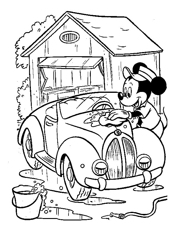 Mickey Mouse čistí auto omalovánka